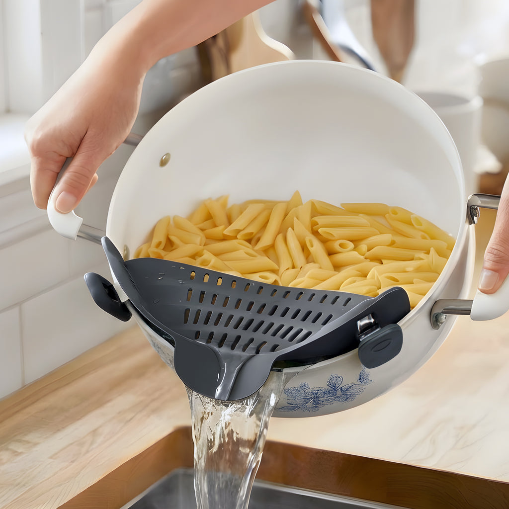 Space & Home Snap & Pour Clip-On Strainer